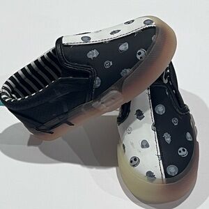 Fun Disney characters Black and White Ground Up Kids shoes